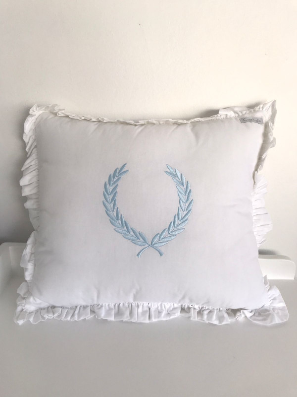 almohada personalita azul celeste