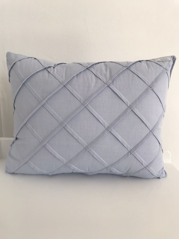 Almohada nervuras 1cm azul celeste