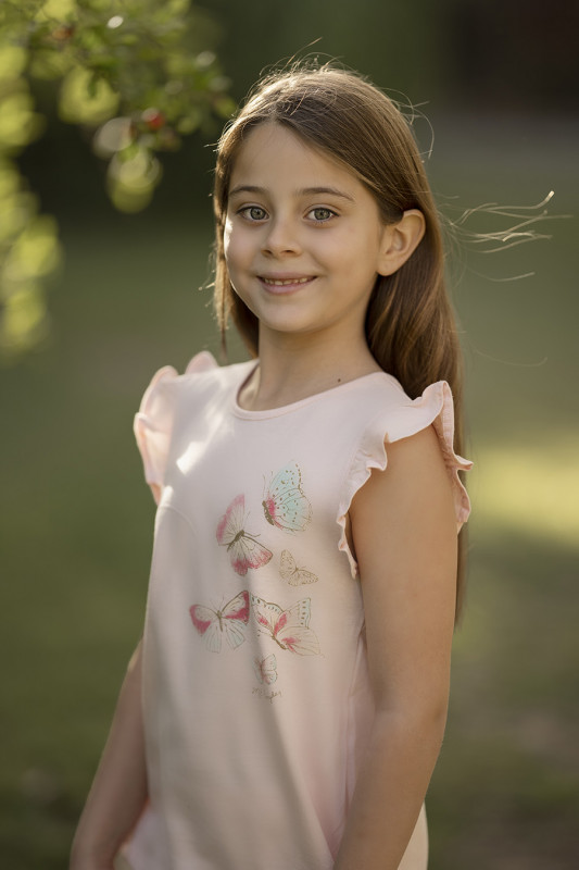 remera con alas mariposa rosa