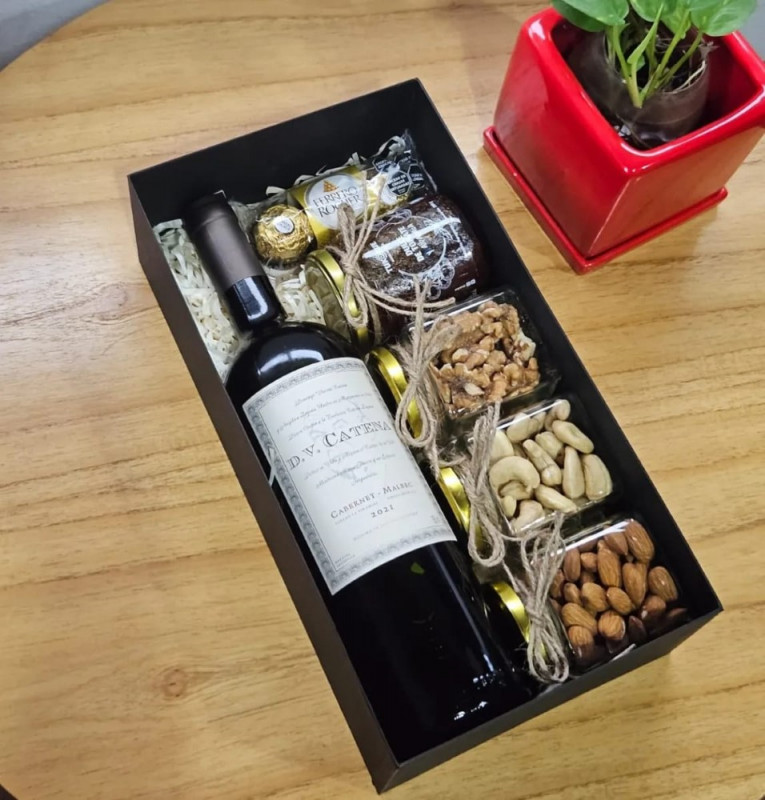 Box vino y frutos secos - Activa Group