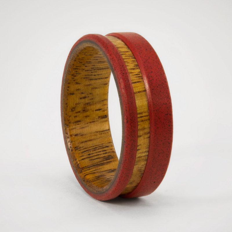 ANILLO BAJORRELIEVE CONCRETO ROJO Y MADERA