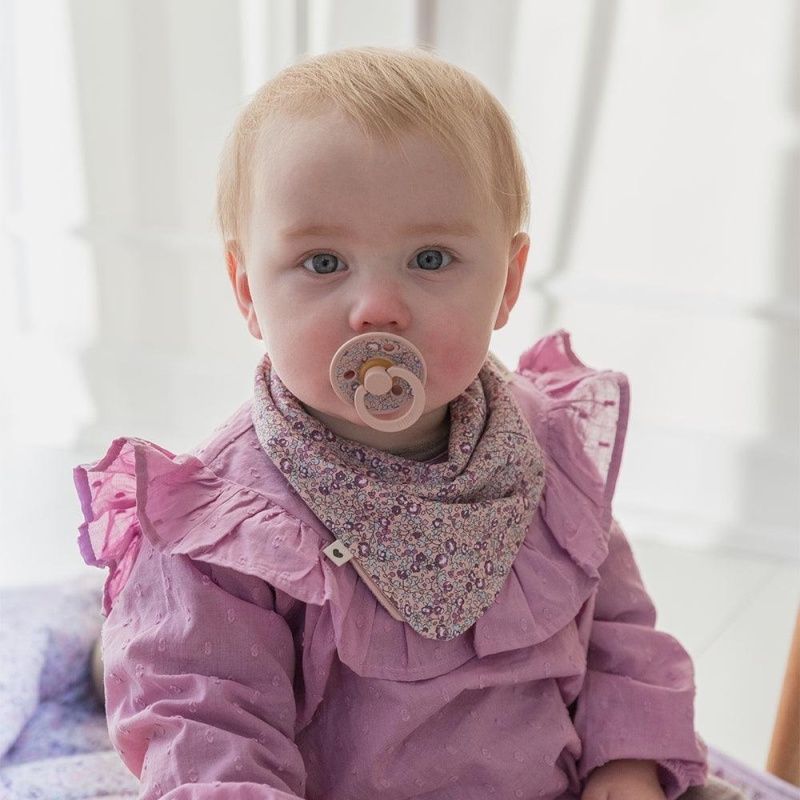 bibs x liberty bib clip set