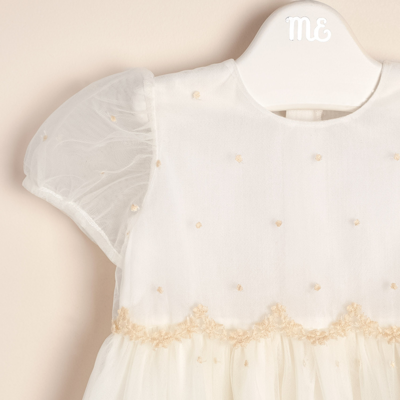 vestido de tul bordado aine crudo