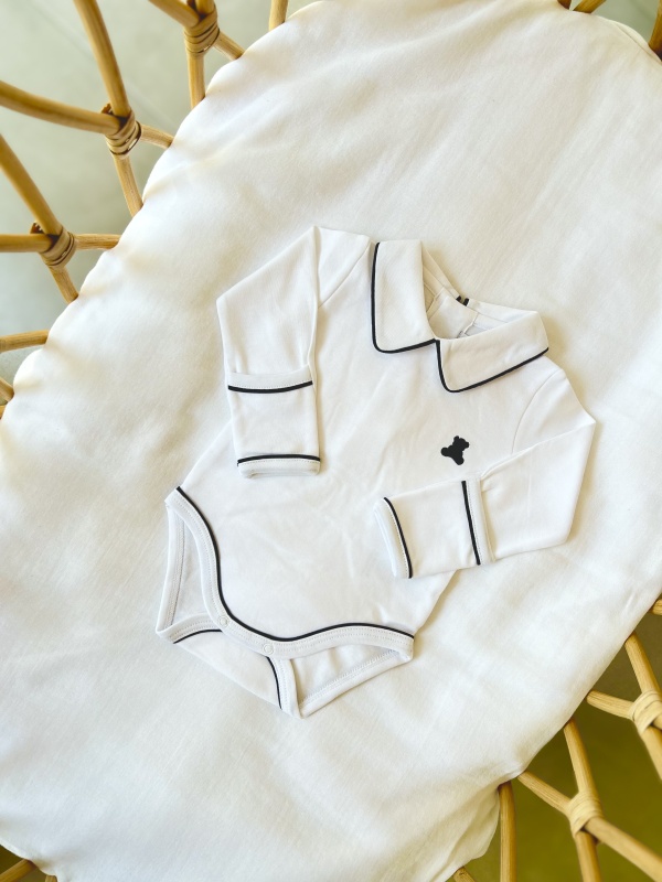 body cuello pico ml broche imantado blanco/az